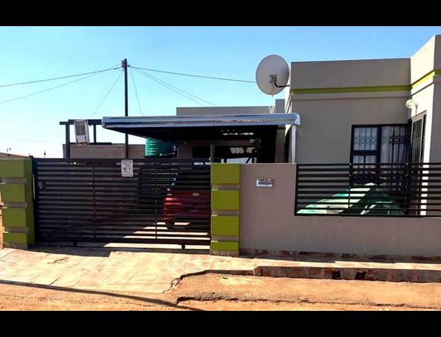 3 BEDROOM HOUSE FOR SALE IN EVATON WEST